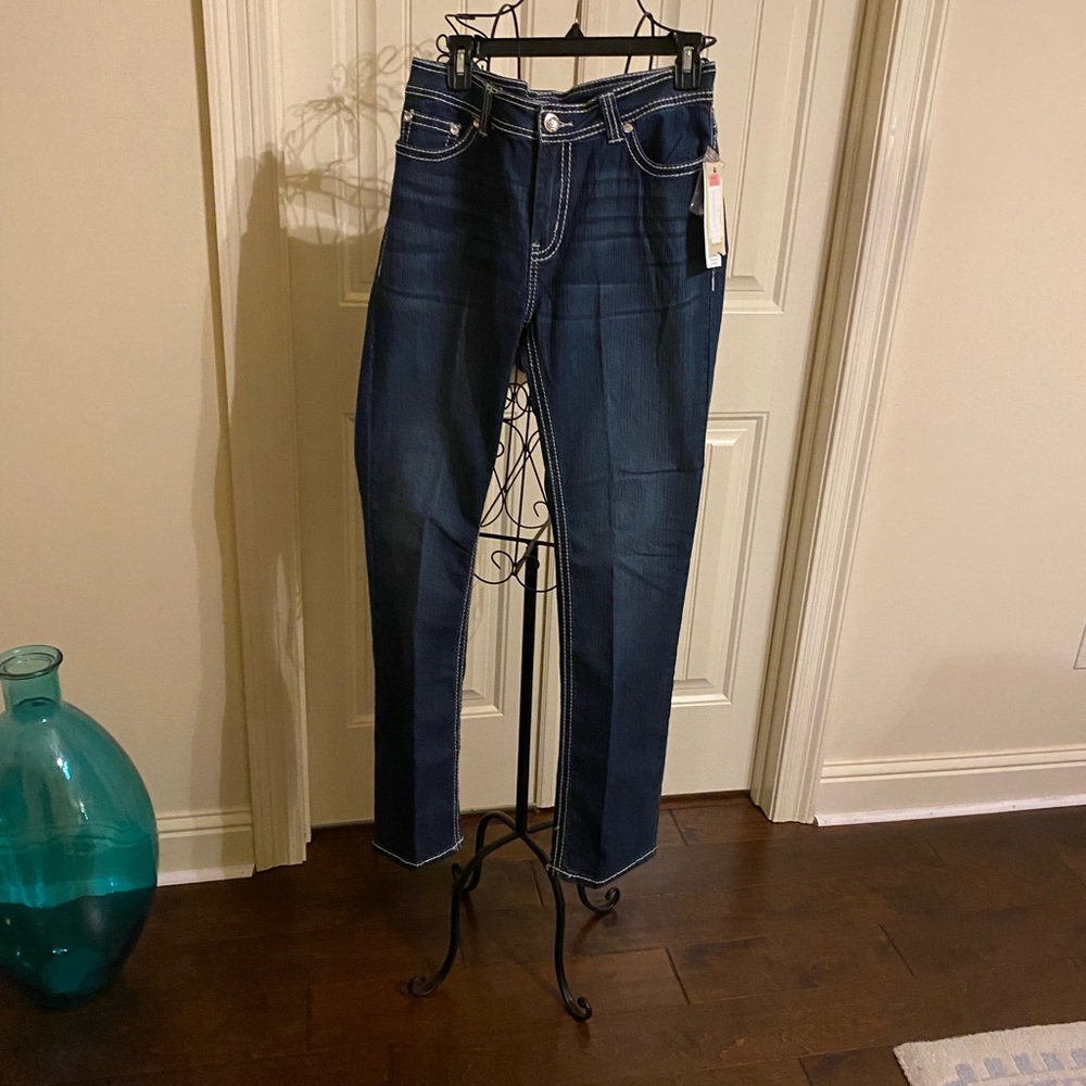Reba McEntire embellished jeans. Size 10 w/ tags never been worn.